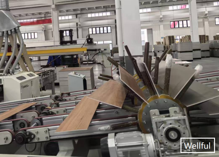 183mmX1220mm SPC الأرضيات الألواح 4.0mm--5.0mm مع UV طلاء علاج السطح